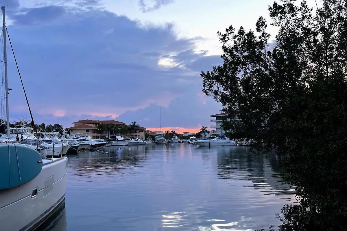 Azure Caribbean Citrine Apartment Puerto Aventuras