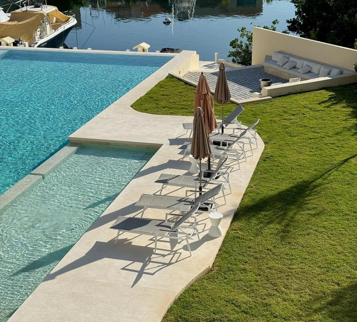 Azure Caribbean Citrine Apartment Puerto Aventuras