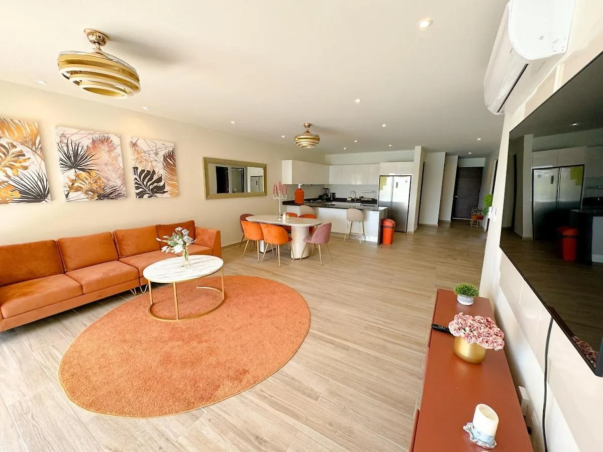 Azure Caribbean Citrine Apartment Puerto Aventuras
