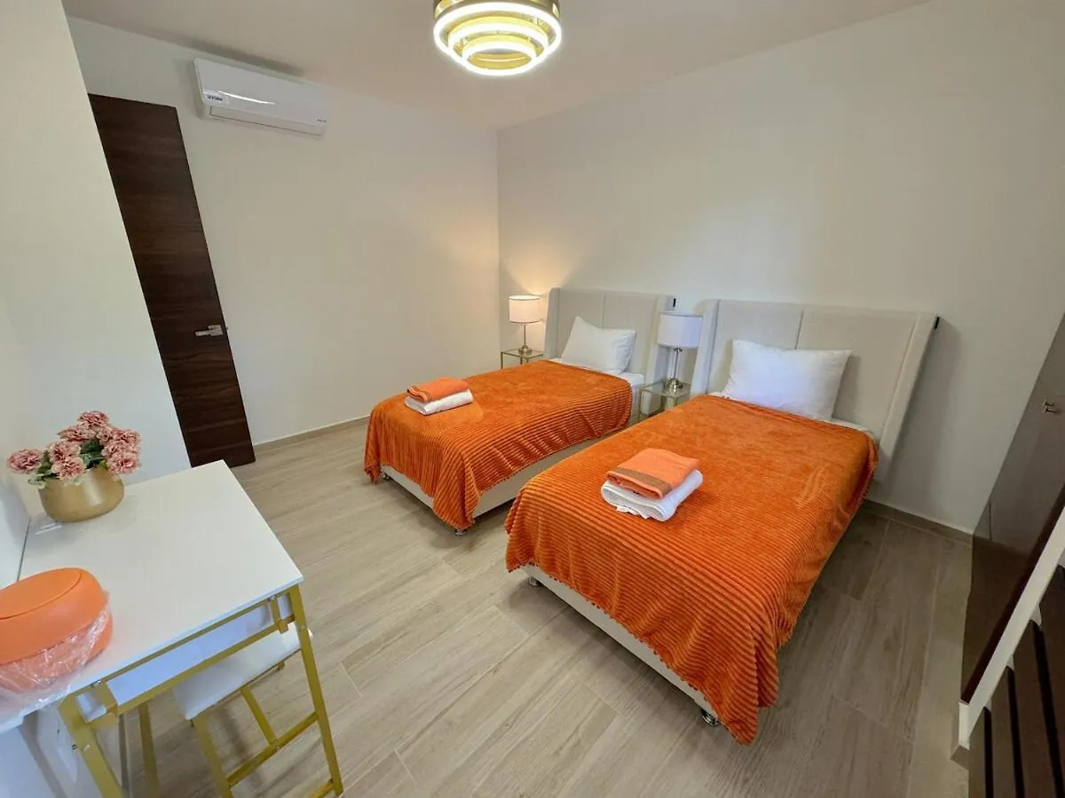 Azure Caribbean Citrine Apartment Puerto Aventuras